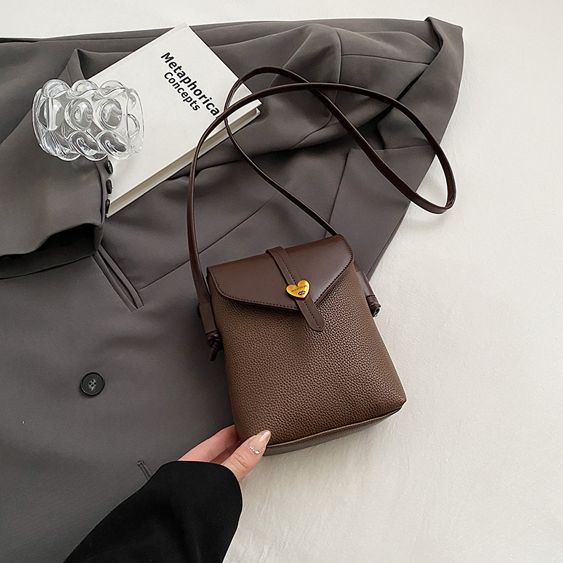 2025 New Style Compact Crossbody Mini Bag for Women - Lightweight High-End Feel Walking Phone Bag, Trendy Summer Accessory