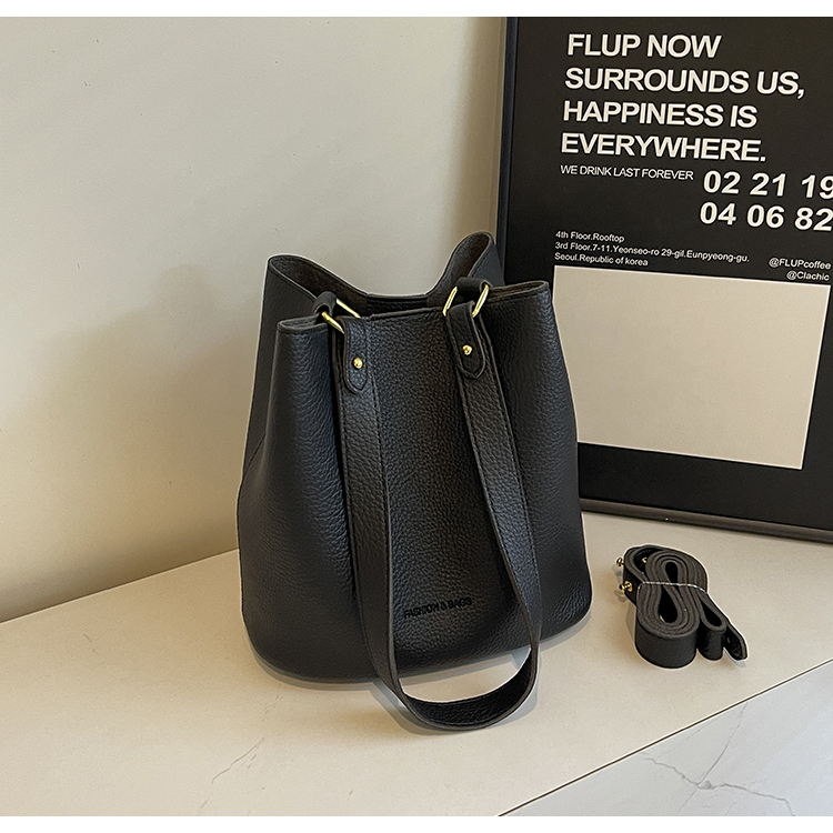 2025 Summer Fashion Women's Retro Bucket Bag - Stylish Crossbody Shoulder Bag for High-End Look
