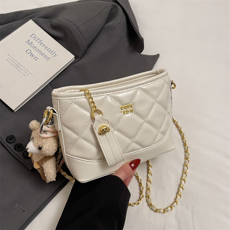2025 Summer Women's Diamond-Patterned Bucket Bag, Chic Small Chain Crossbody, Fashionable and Versatile Style