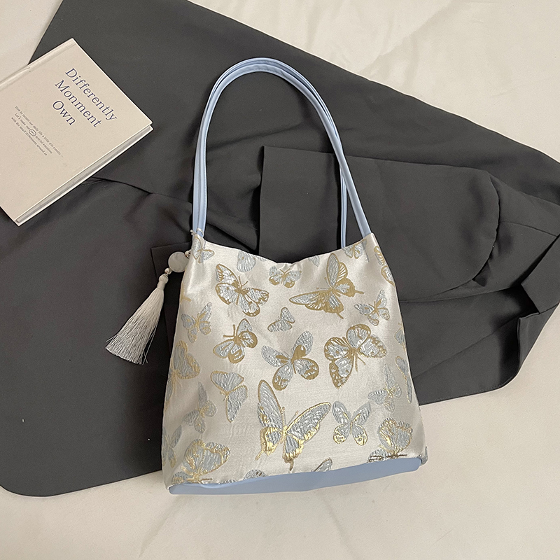2025 Trendy Chinese-Style Women's Large Capacity Bucket Bag - Fashionable Commuting Shoulder Bag
