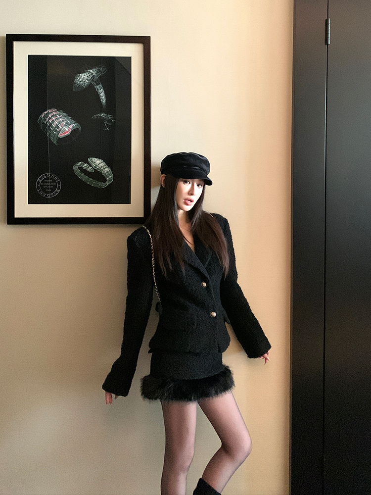 60% Merino Wool Suit Jacket and A-Line Skirt Set for Women - Chic Woolen Ensemble for Fall and Winter Fashion
