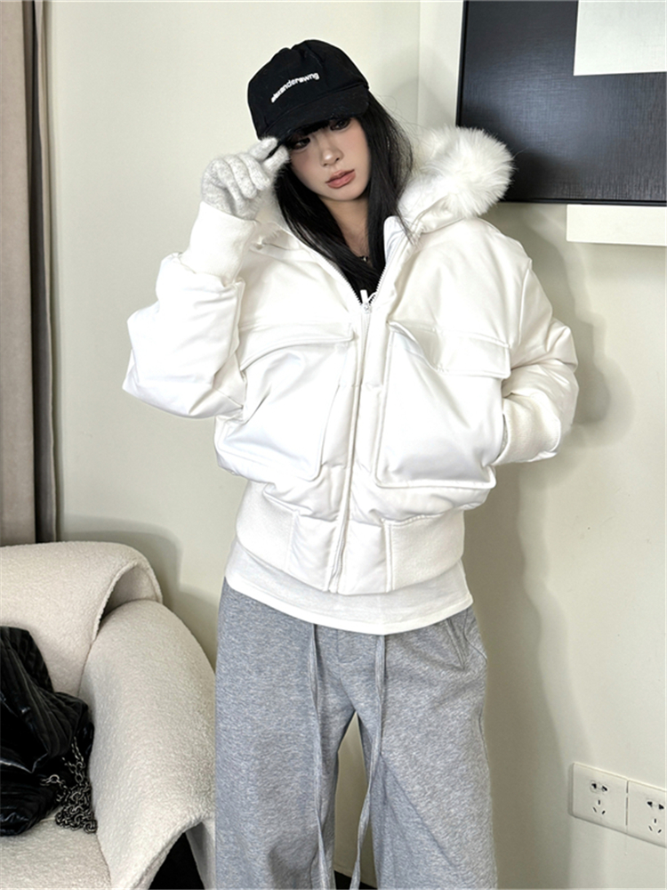 90% White Duck Down Women's Short Hooded Jacket with Fur Collar - Thick and Warm Winter Pilot Style