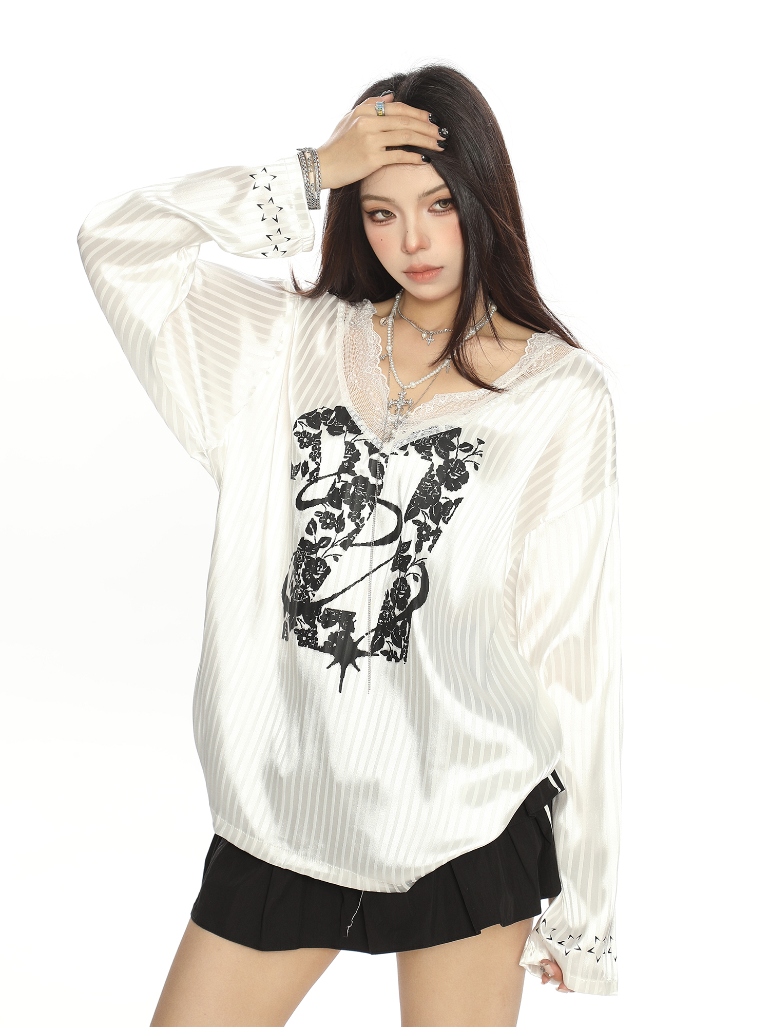 American-Style Lace Spliced V-Neck Long Sleeve T-Shirt for Women - Summer Loose Satin Top with Sun Protection Cover-Up