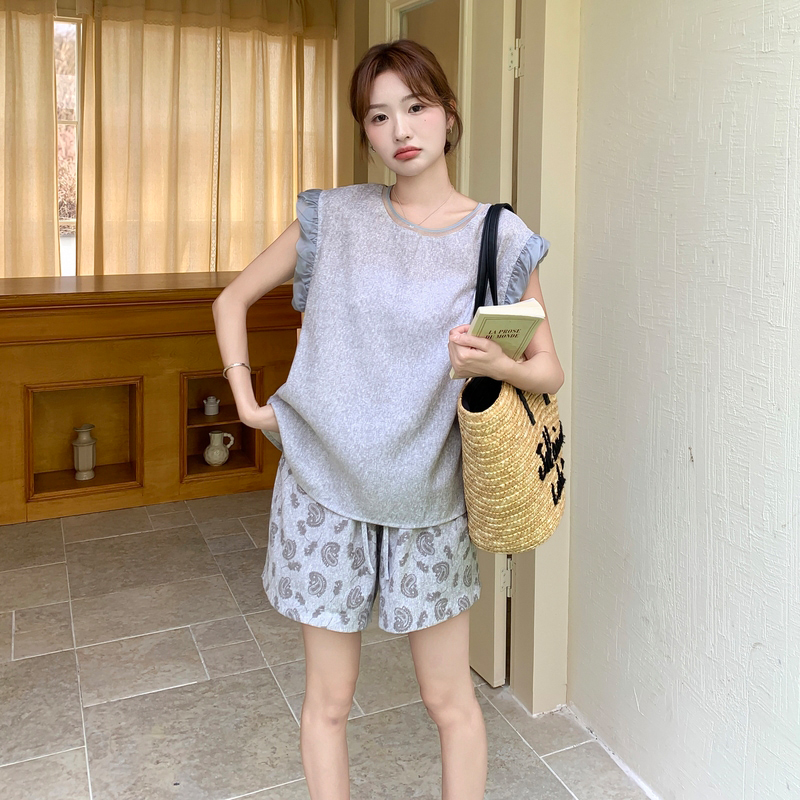 Casual Summer Two-Piece Set for Women - French Round Neck Vest & Printed Wide-Leg Shorts - Trendy 2025 Fashion Outfit
