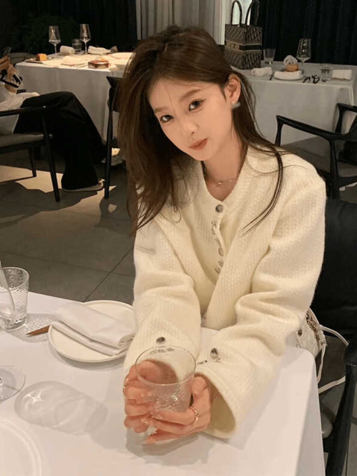 Chic Women's Short Cardigan Jacket, Korean Style, Elegant Round Neck, Loose Fit, High-Quality for Early Autumn Fashion