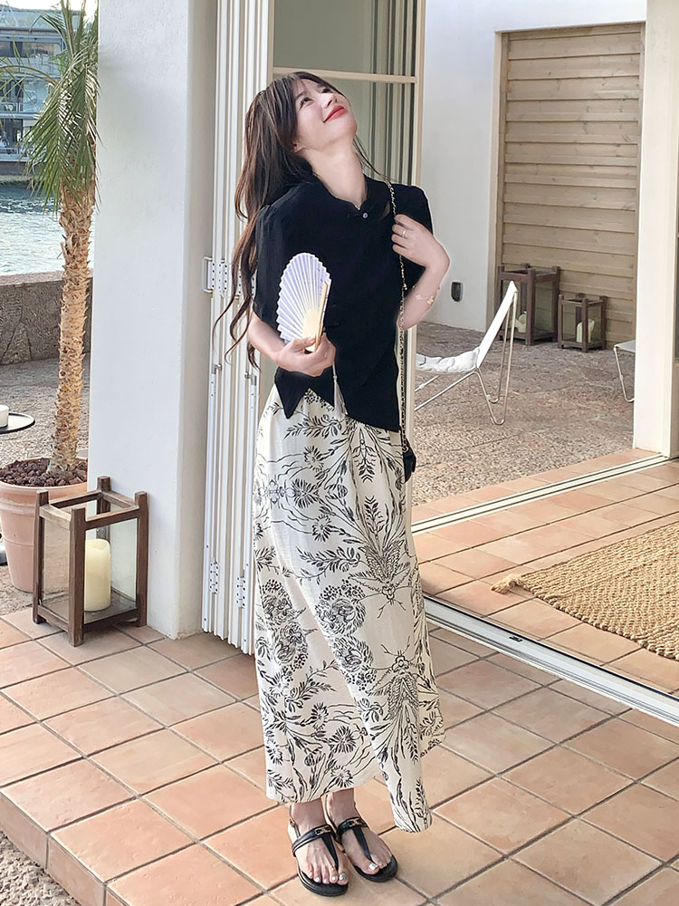 Chinese-Style Black Buttoned Shirt & Printed Half Skirt Set - Women's High-End Summer 2025 Two-Piece Suit
