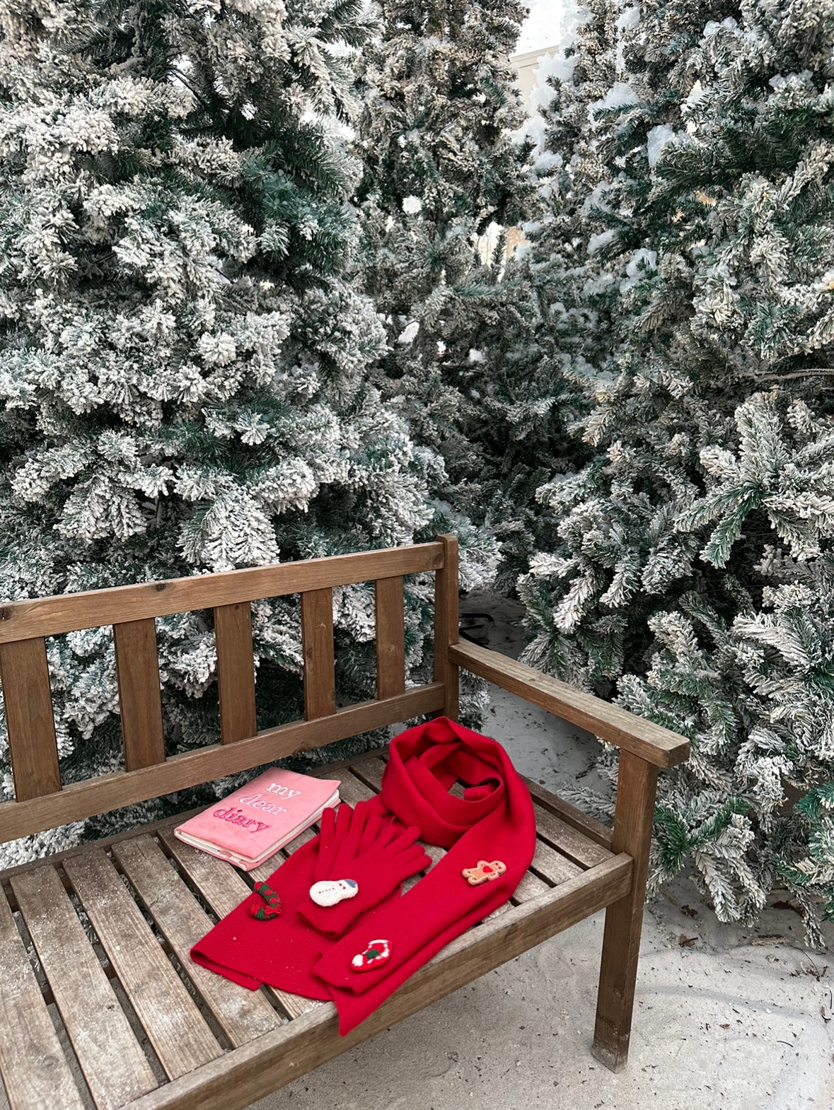 Chunky Knit Vintage Red Scarf and Gloves Set | Cozy Winter Accessories | 90s Inspired Fashion Statement