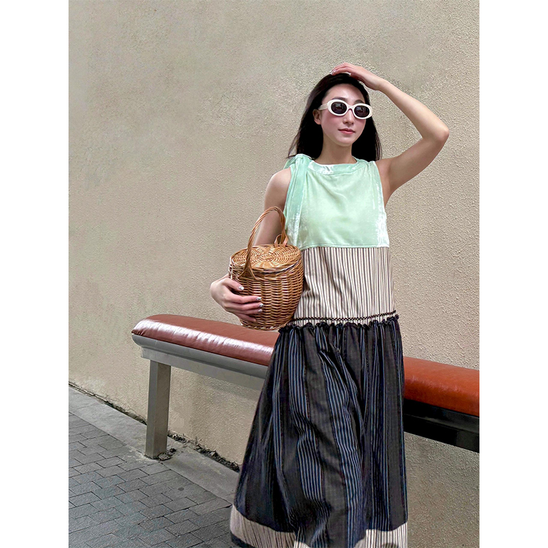 Classical Cool Style Tie-Up Heavy Velvet Plaid Splicing Big Hem Long Dress - Y2K Inspired Fashion