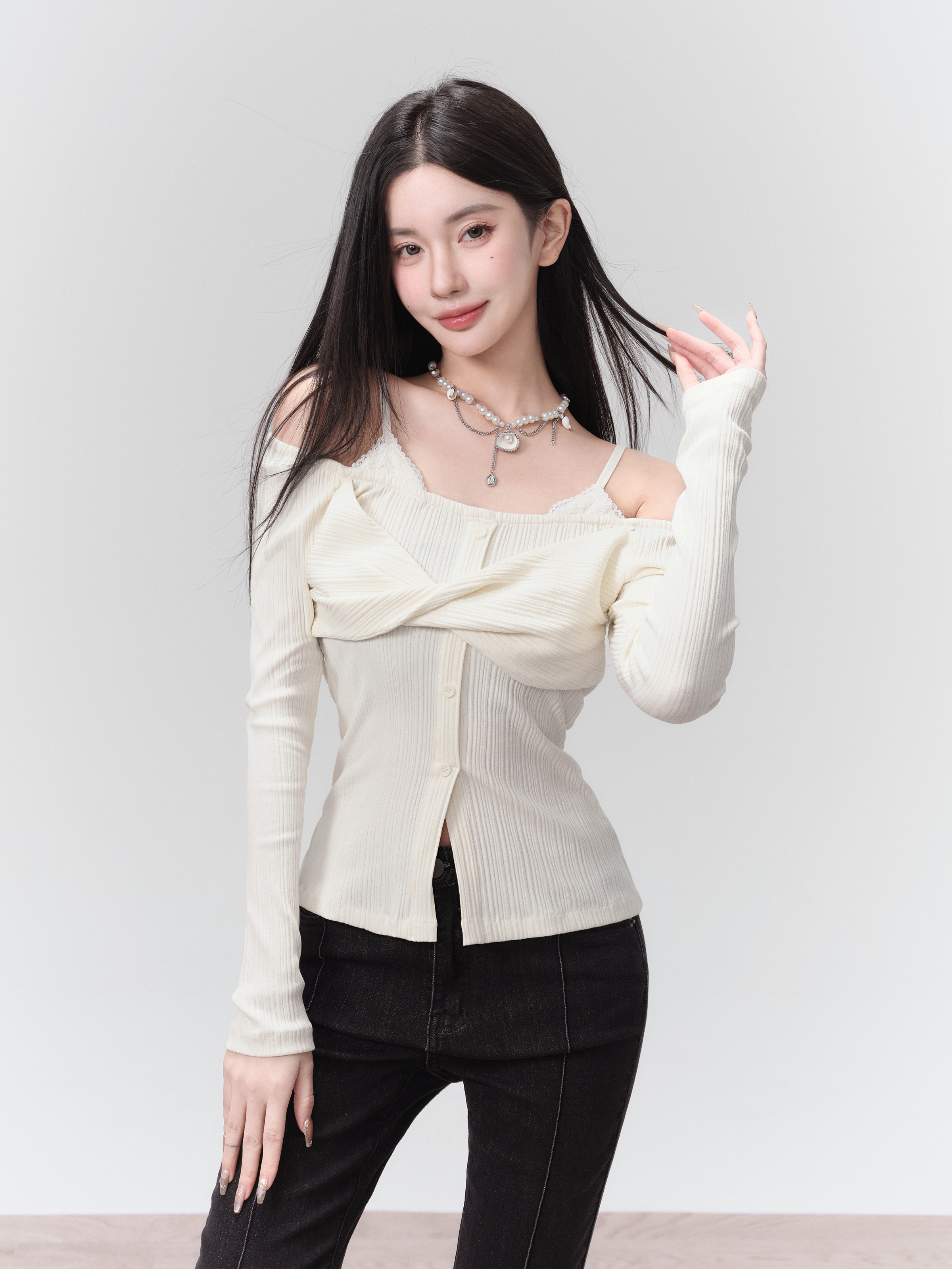Cocoa Sweet Tea Pure Desire Off-Shoulder Knitted Top - Slim Fit Fake Two-Piece Style, Trendy Y2K Fashion, Perfect for Casual Wear