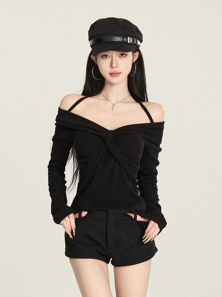 Cross-Twist Halter Top for Women - Korean Style Fashion - Trendy and Chic Design for a Stylish Look