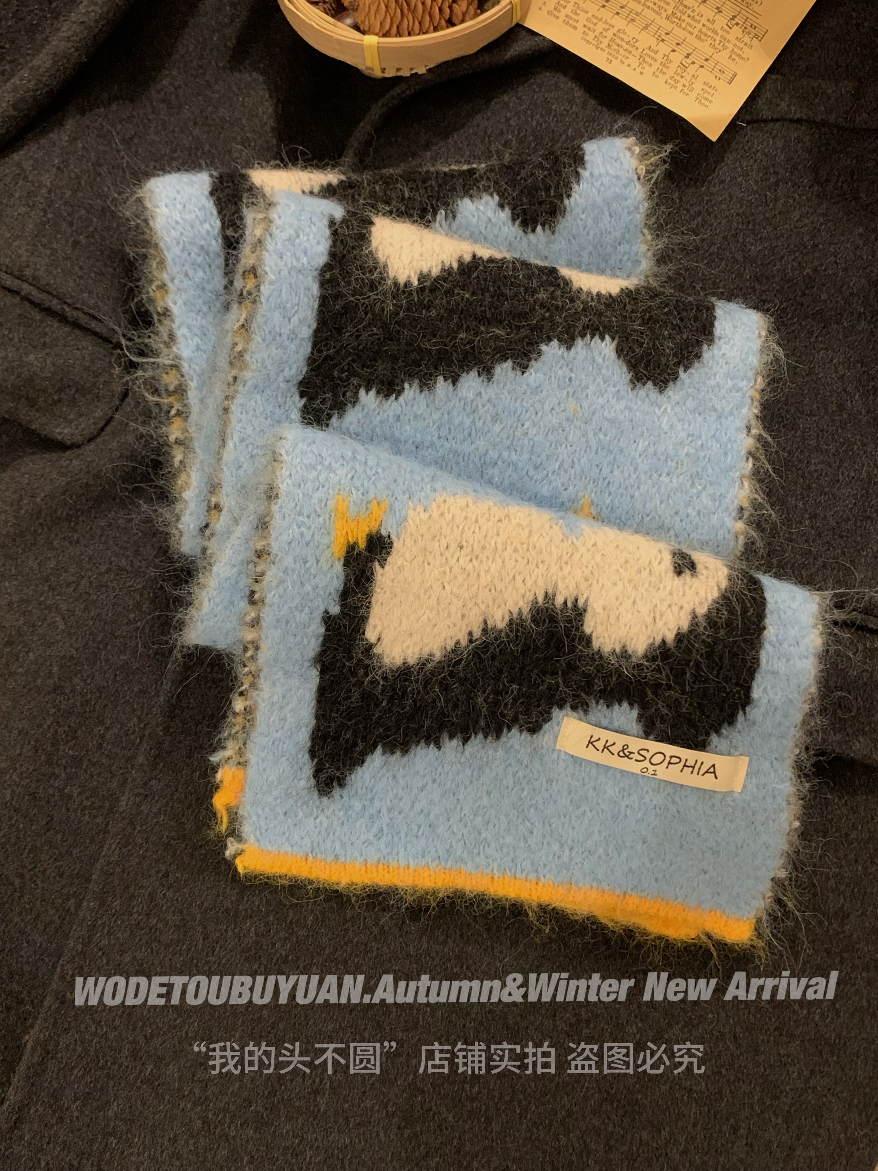 Cute Knitted Penguin Scarf for Women - Versatile Warm Wool Neck Warmer for Winter 2024, Cozy Fashion Accessory