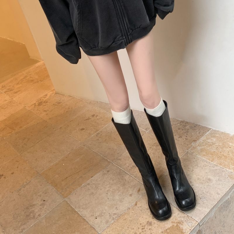 Fashionable Black Knee-High Knight Boots for Women - Heavy-Duty Full Cowhide, Round-Toe, Mid-Heel - Elegant Long Legs Style