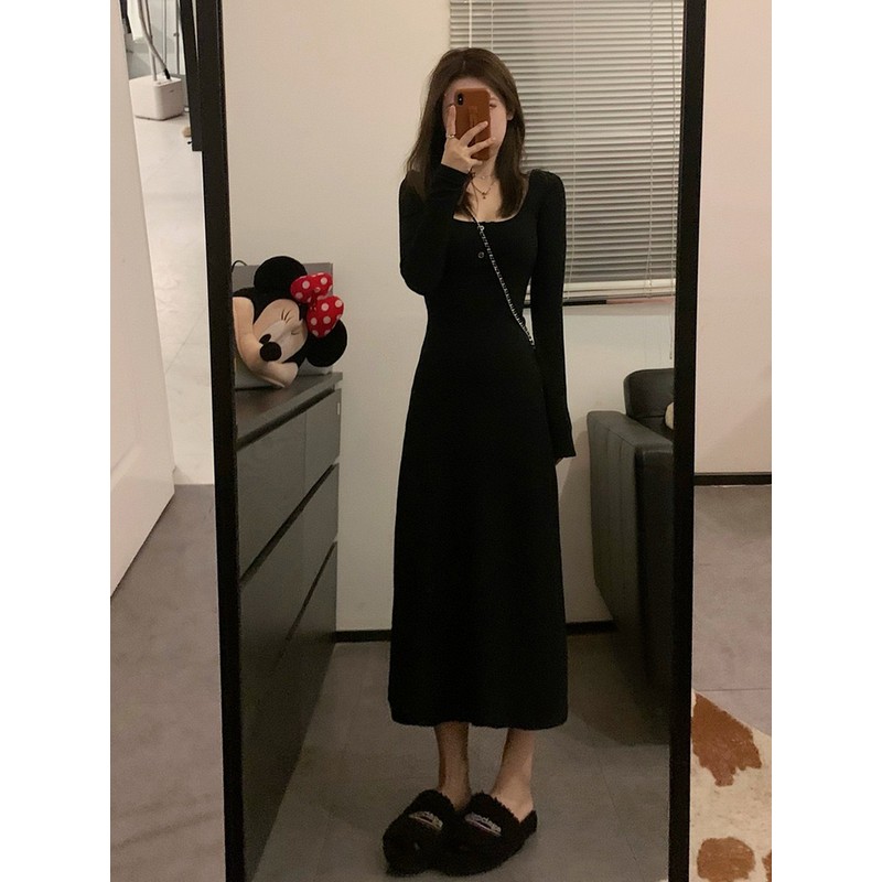 French Square-Neck Black Knitted Dress for Women, Slim Fit Long Sleeve, Flattering Base Dress for Early Spring 90s Style