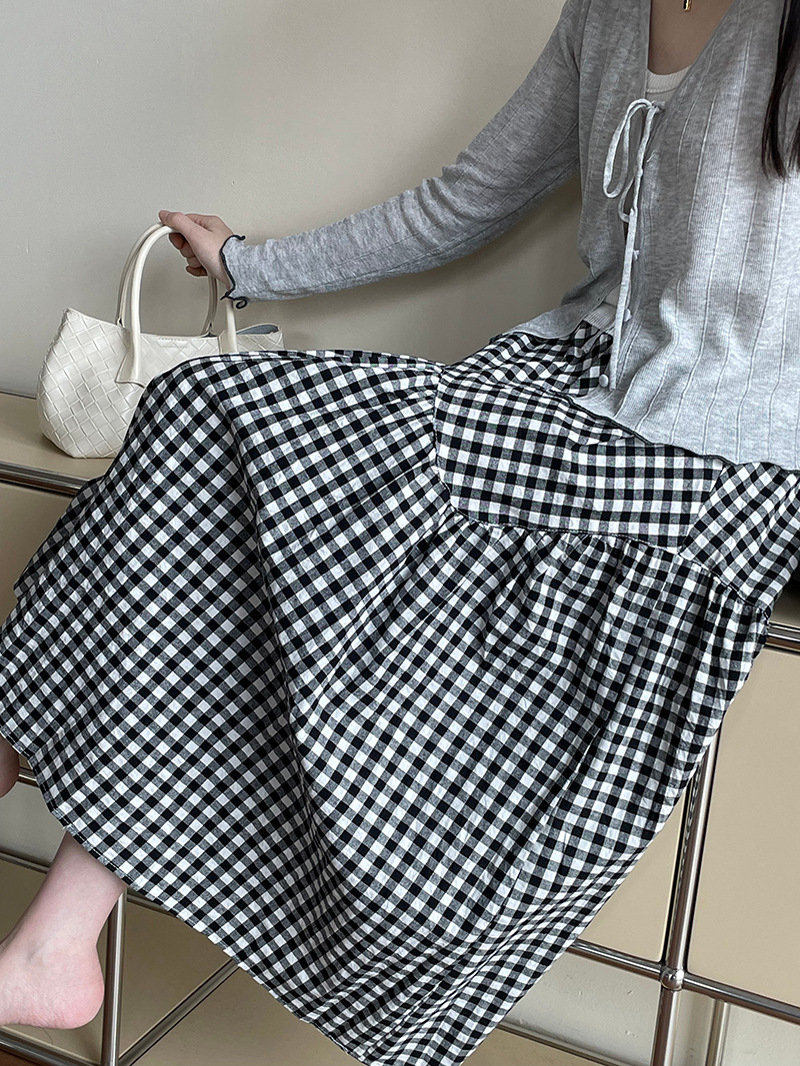 French-Style Loose A-Line Checkered Skirt for Women – Unique Half-Length Skirt, Summer 2025 Fashion Trend