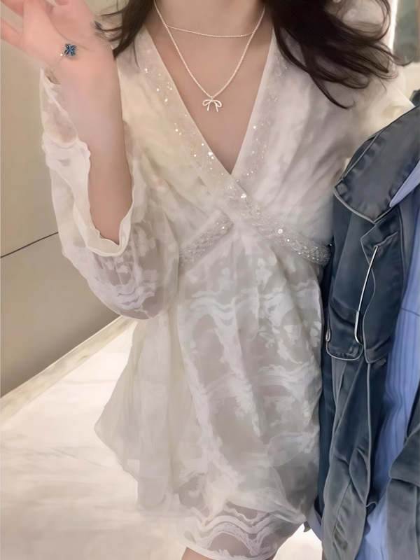 French-Style White Dress for Women - 2025 Spring Lace Splicing Design, Slimming Short Skirt, Chic Niche Fashion