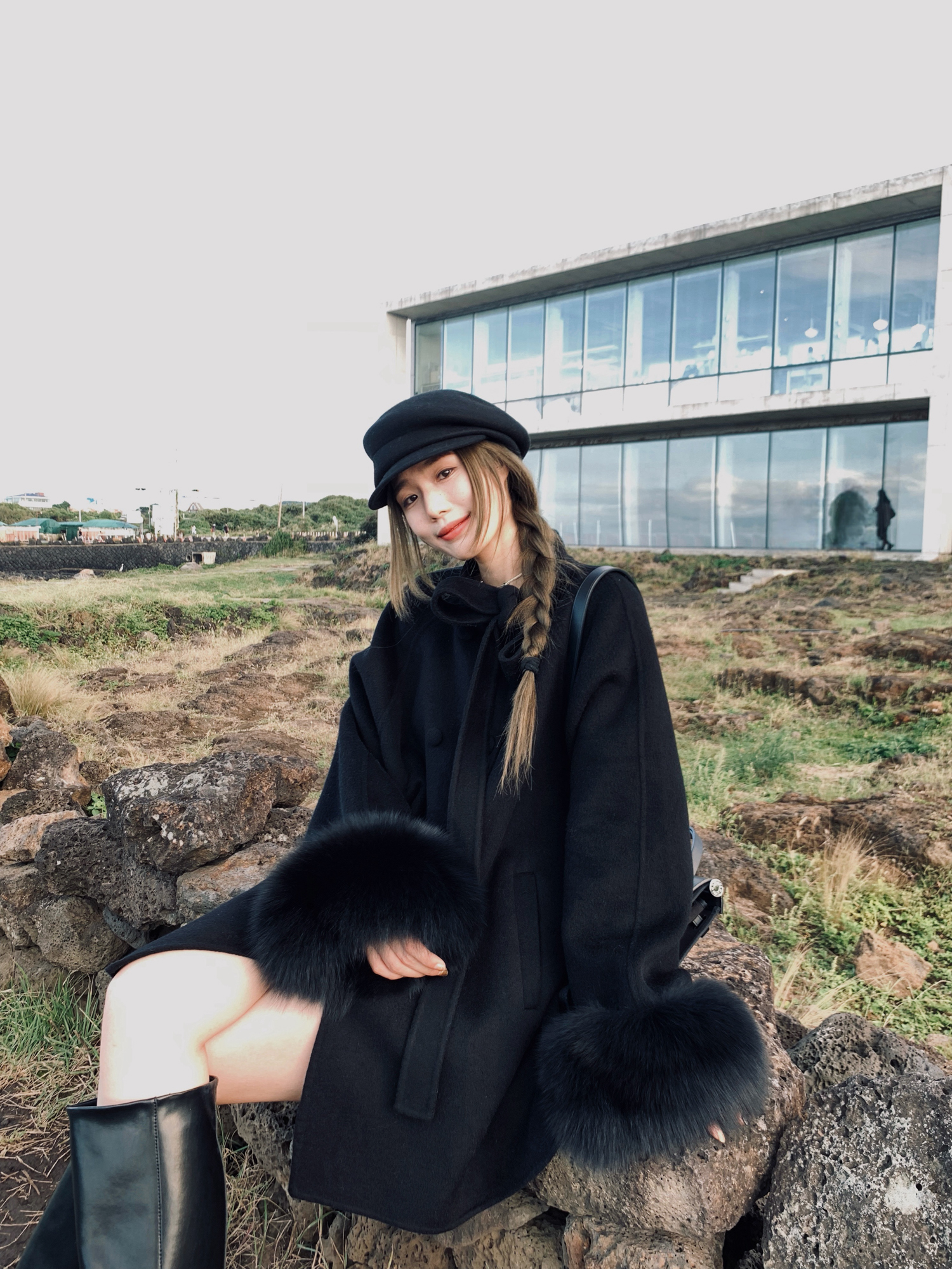 Girls' Woolen Coat with Real Fox Fur Sleeves and Tied Bow Detail - Elegant Cloak for 90s Inspired Fashion