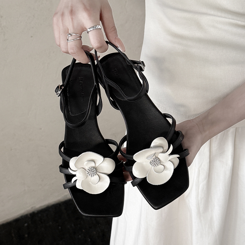 Handmade High-End Camellia Flower One-Strap Flat Open-Toe Sandals - Genuine Leather Roman Style Shoes for Women