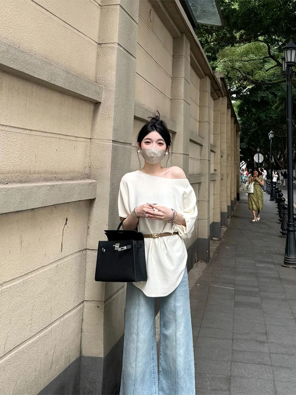 High-End Off-Shoulder Short Sleeve Knitted T-Shirt for Women - Casual Loose Fit Summer Top in French Style