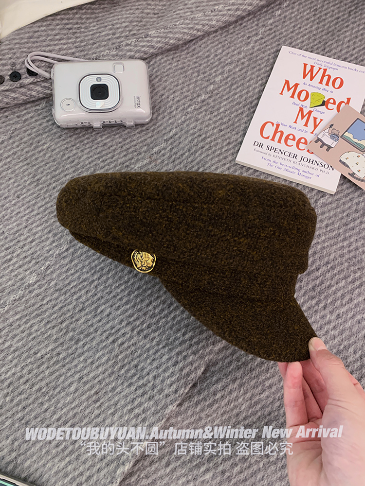 High-Quality Women's Wool Newsboy Cap with Gold Buckle - Eight-Sided Painter Hat for Winter 2023, Vintage Style