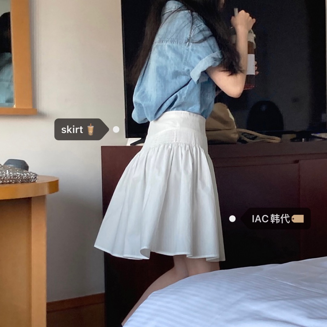 High-Waisted Puffy Princess Dress with Flared Skirt - Lively Korean Style for a Chic 90s Look