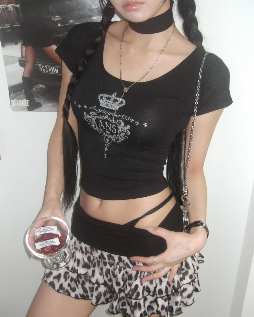 Hot Girl Leopard Print Short Crop T-Shirt & Skirt Set - Tight-Fitting Short Sleeve Y2K Style for Spring/Summer 2025