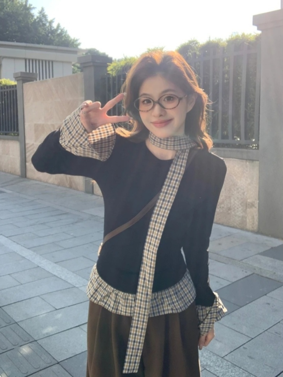 Korean Style Retro Color-Blocked Plaid Long-Sleeve T-Shirt for Women - Slim Fit Winter Base Layer Top