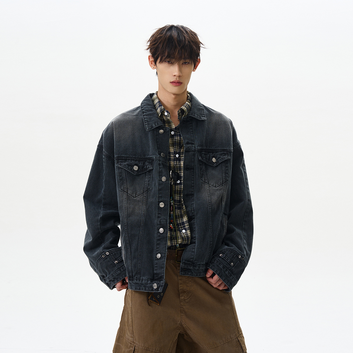 Men's Vintage Distressed Reverse Denim Jacket - American Retro Style with Multiple Pockets, Casual Workwear