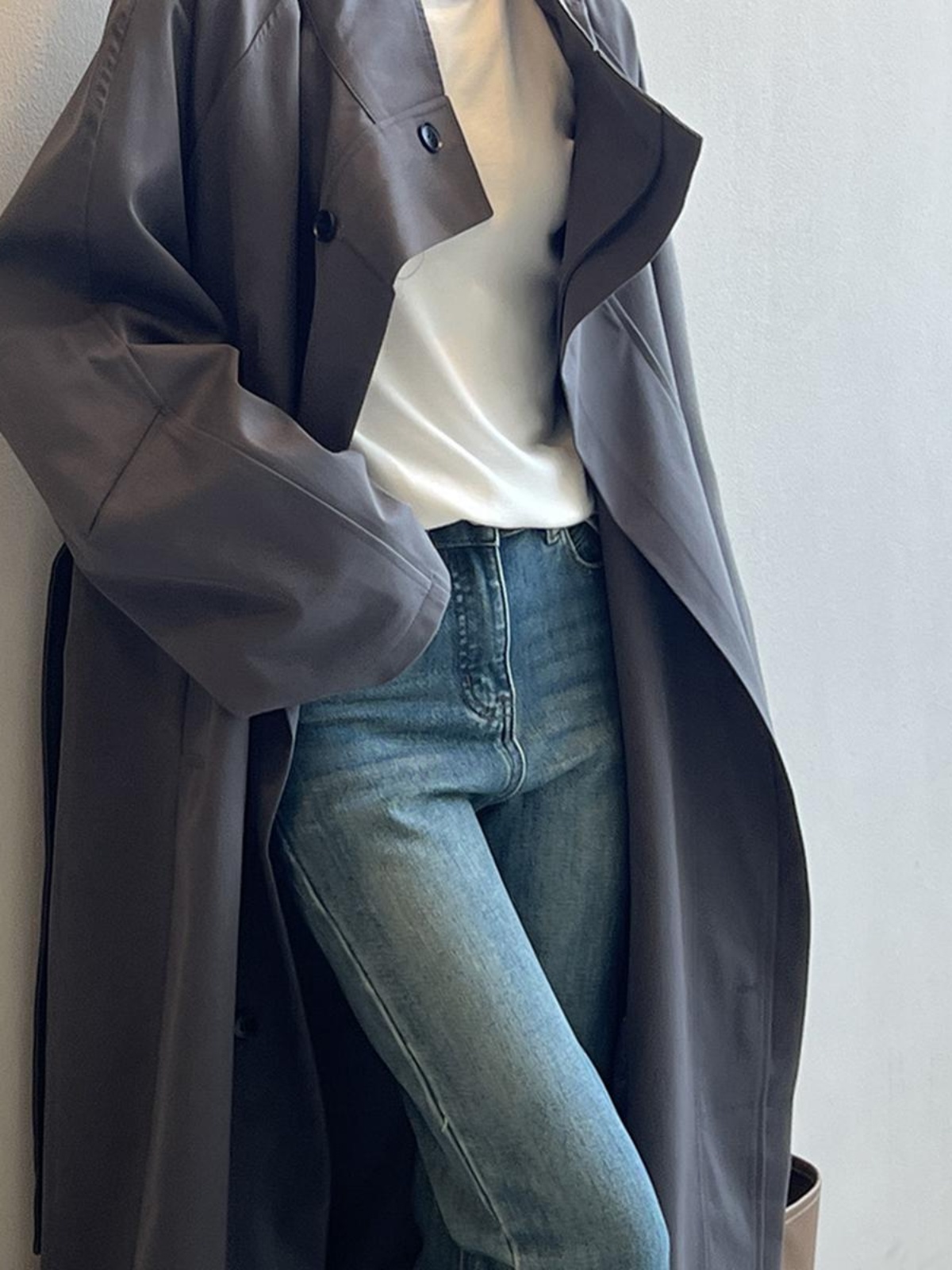 Mid-Length Stand Collar Trench Coat for Women - Casual Loose Fit Single-Breasted British Style for Spring & Autumn 2025