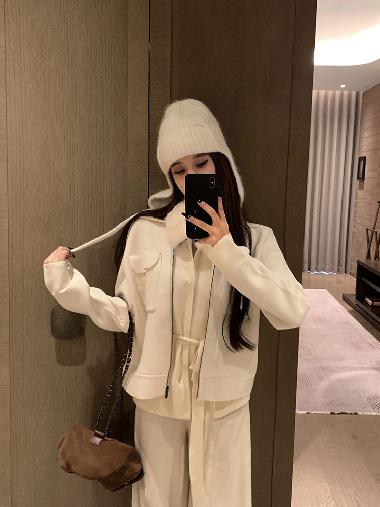 Milk White Zipper Jacket for Women - Nordic Notes Lapel Workwear, Soft and Warm Fashion Outerwear