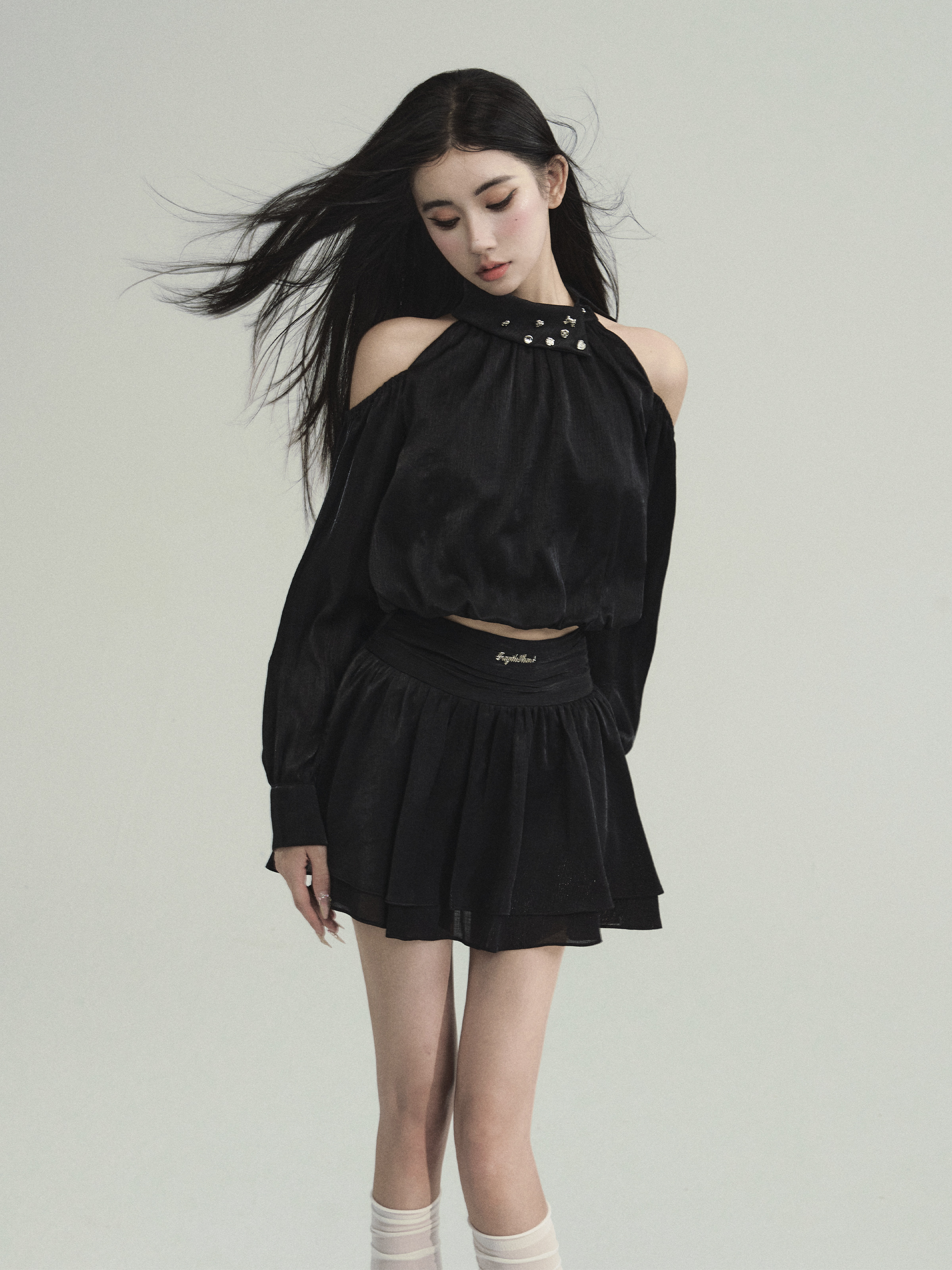 Off-Shoulder Summer Top and Skirt Set - Berlin Young Lady Style, Pure Desire Fashion, Trendy Summer Outfit, 90s Inspired