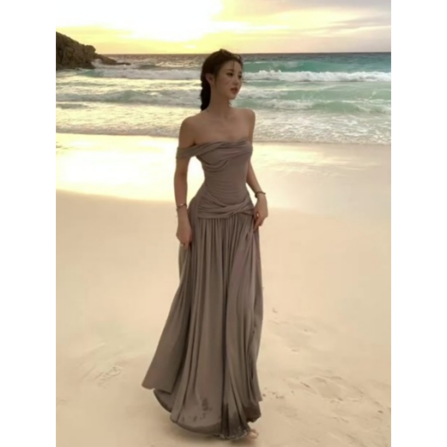 One-Shoulder French Gray Off-Shoulder Dress for Women - Elegant Waist-Cinching Summer Beach Vacation Long Dress