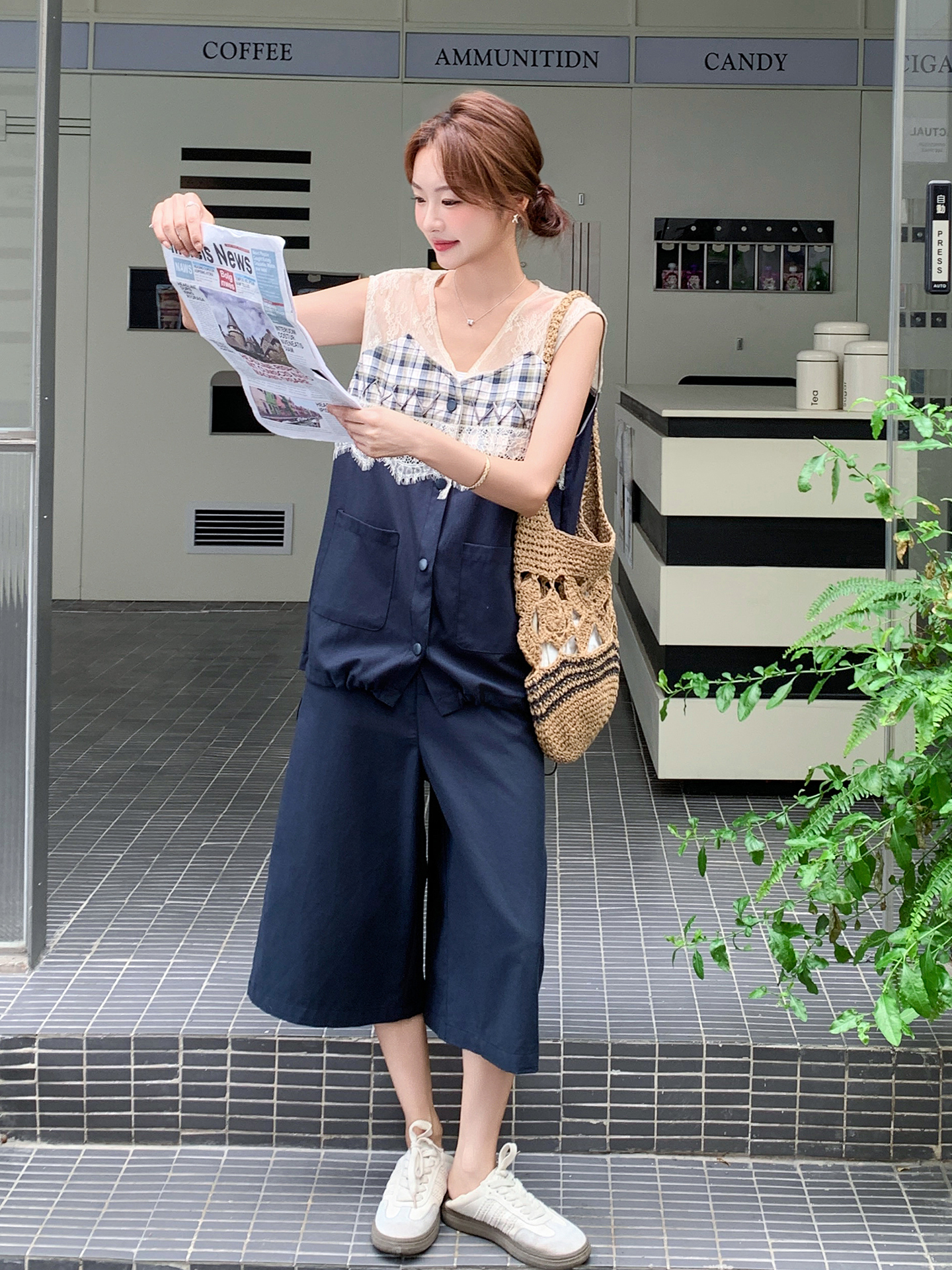 Petite Lace Spliced Vest and Wide-Leg Pants Two-Piece Set for Women - 2025 Summer Casual Outfit