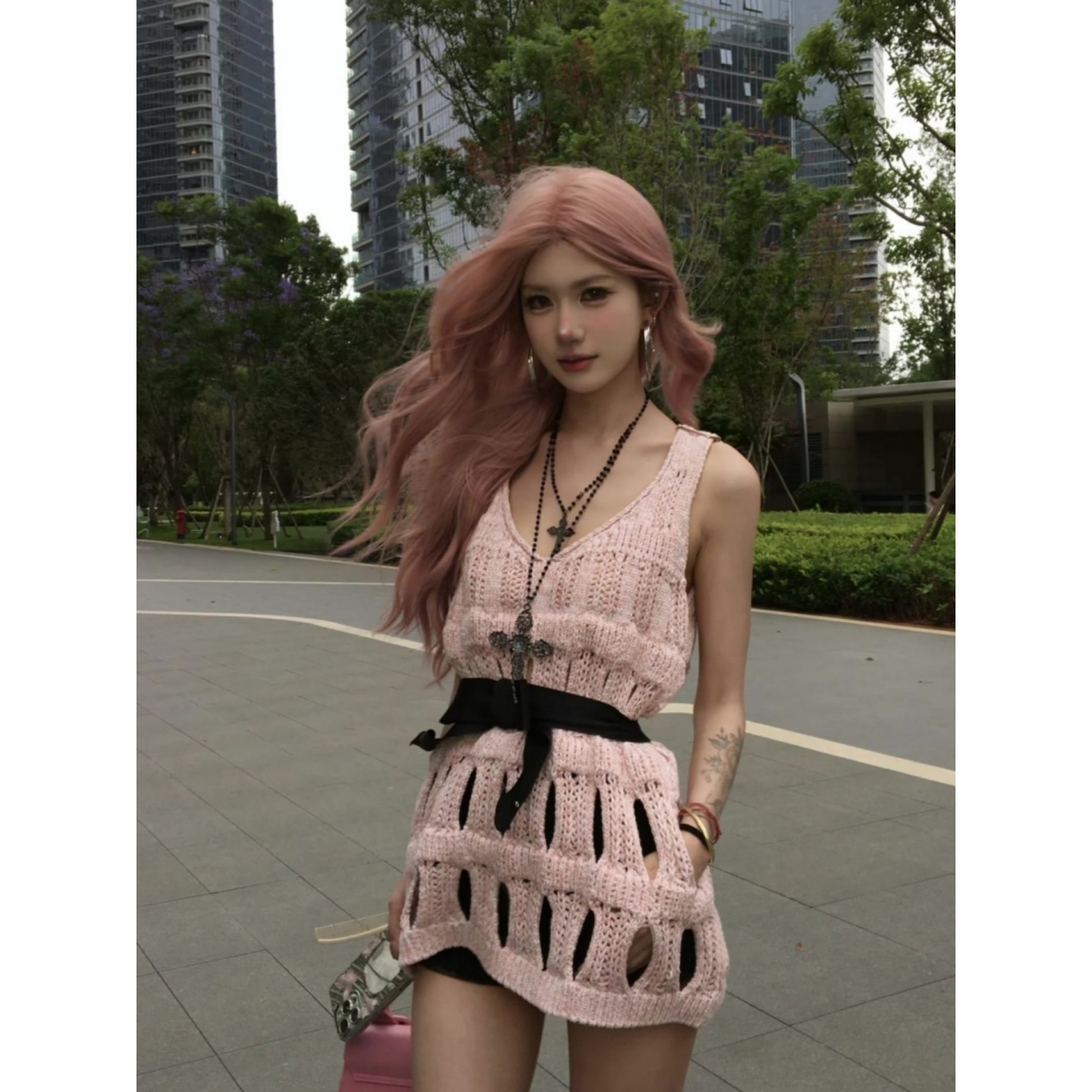 Pink V-Neck Hollow Knit Vest Dress for Women, Summer Waist-Cinching Mini Dress, Cute Fragrant Style, Trendy Casual Look