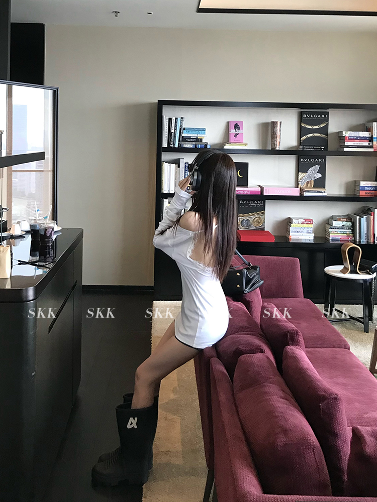 Pure Desire Backless Lace Splicing Long Sleeve Top - Slim Fit Women's T-Shirt for Spring Summer - Trendy Y2K Style