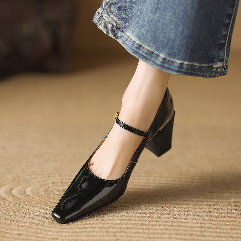 Retro Black Patent Leather Chunky Heel Mary Jane Shoes for Women - High Heeled French Style with One-Strap Square Toe