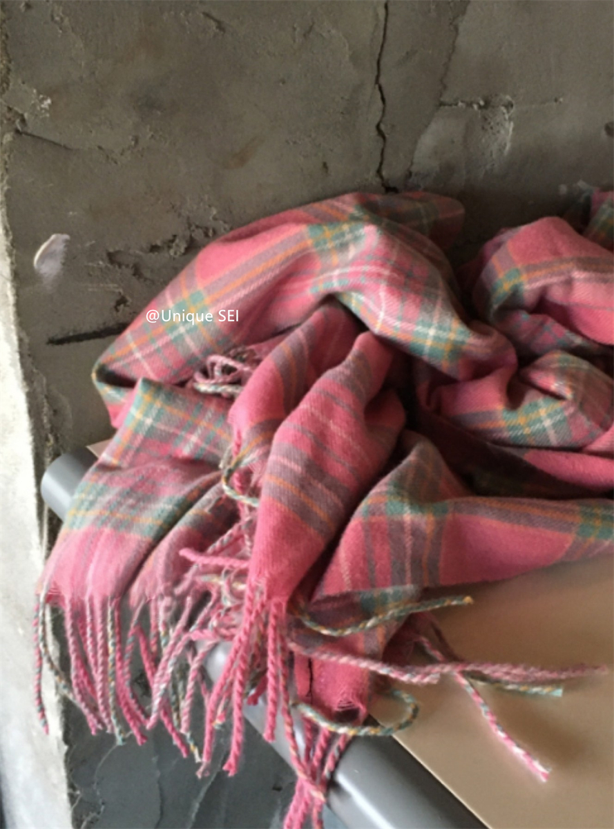 Retro Winter Tassel Scarf in Strawberry Grapefruit Pink Plaid - Warm, Versatile Street Style Accessory