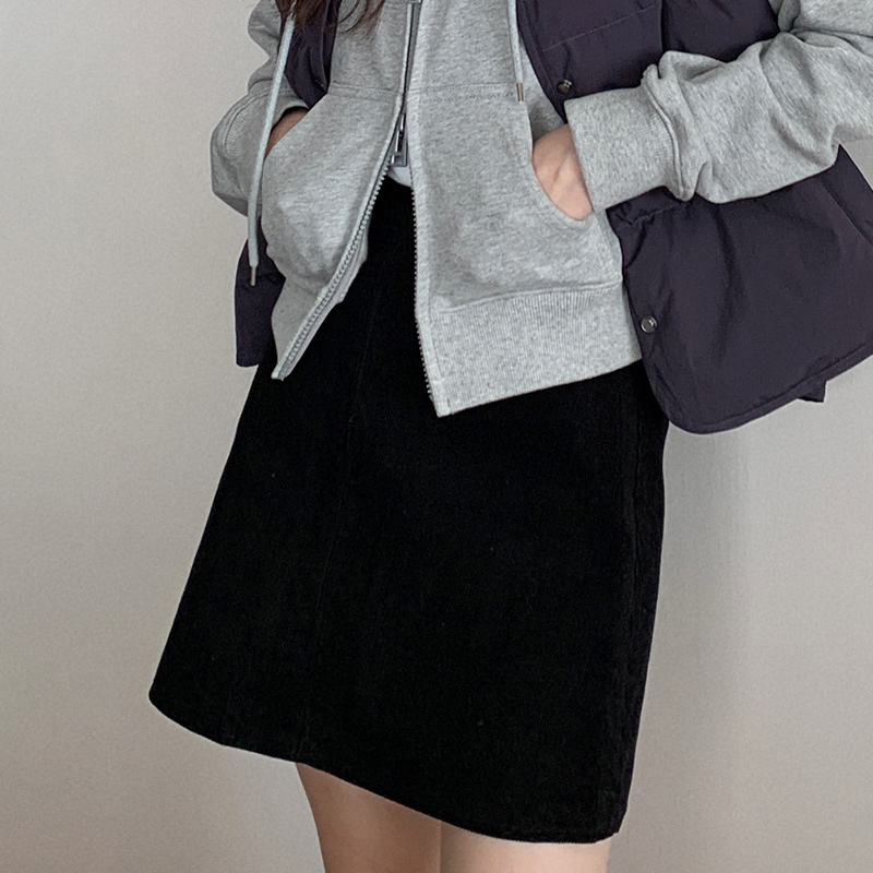 Slim Fit A-Line Corduroy Work Skirt for Women, Autumn/Winter 2022, Lengthening Legs, Versatile Half Skirt, Trendy Office Fashion