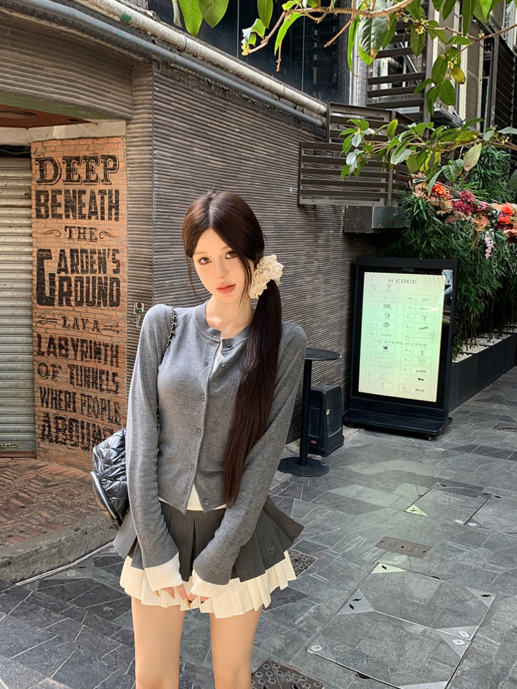 Slim Fit Knitted Long Sleeve Top - Oxygen Girl Spring Outfit - Niche Design Jacket for Stylish Casual Wear