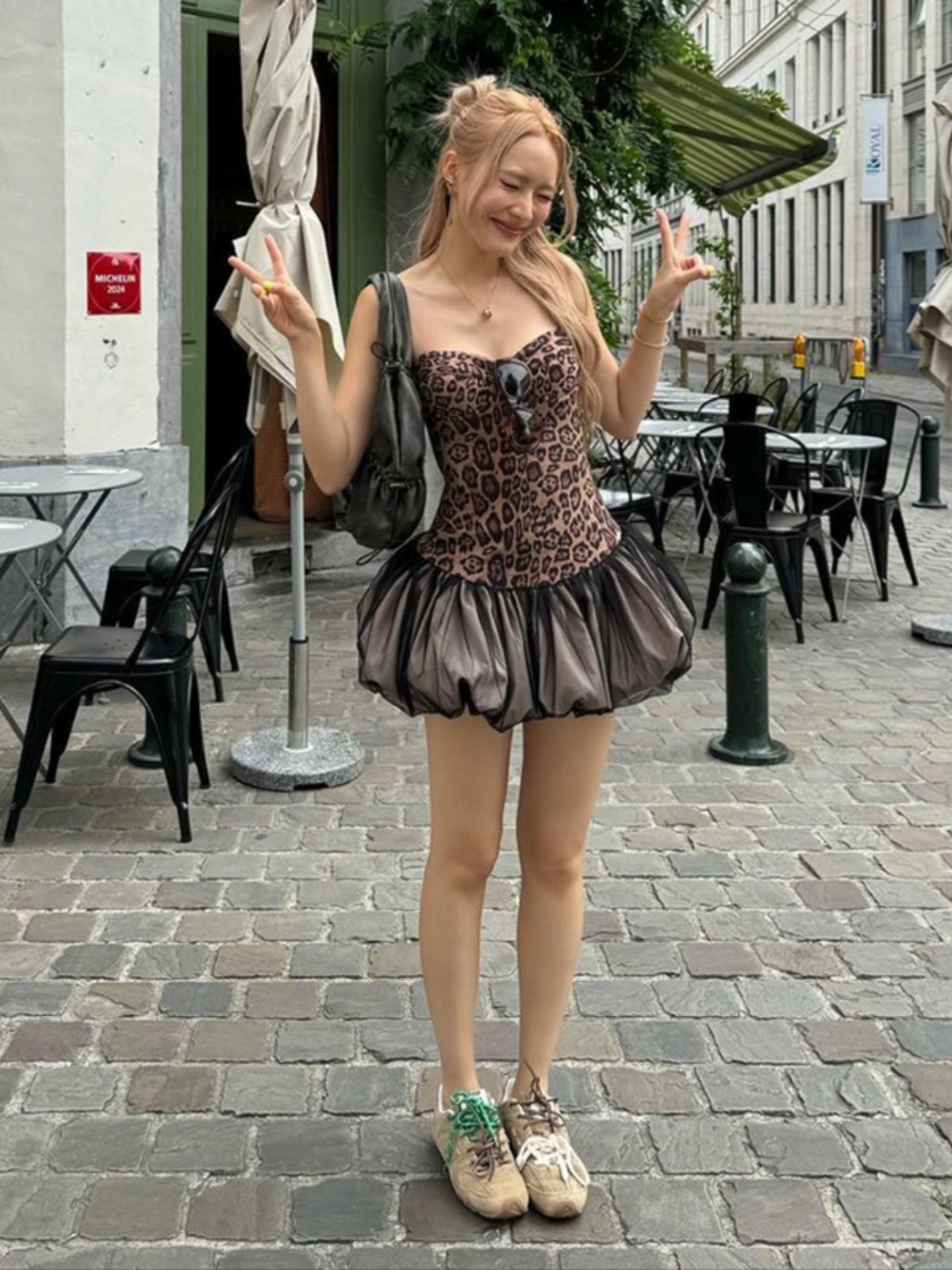 Spicy Leopard Print Strapless Dress for Women - Eccentric Paris Street Style, Slim High-Waisted Mini Skirt, Floral Accent