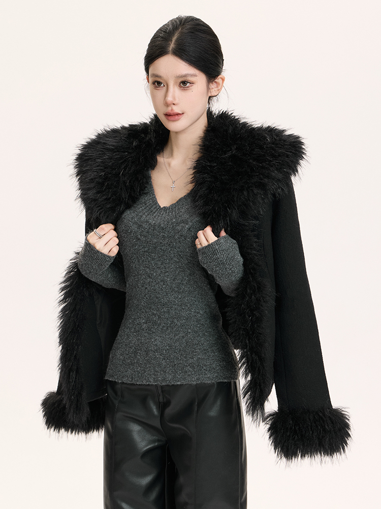 Stylish Urban Fluffy Large Lapel Slim Fit Short Textured Wool Coat for Autumn Winter Fashion