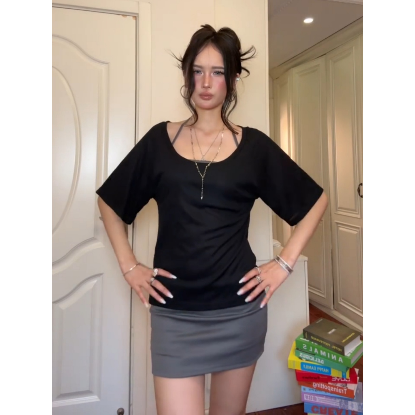 Summer Black Short-Sleeve Top and Gray High-Waisted Bodycon Skirt Two-Piece Set - American Style Hot Girl Outfit