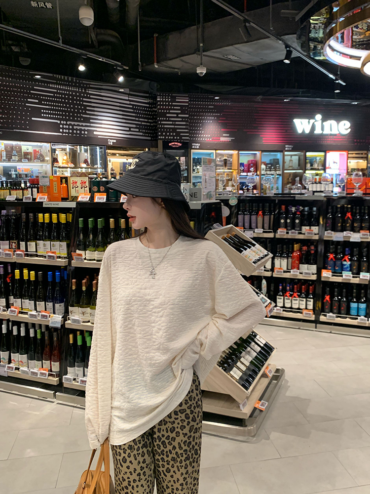 Ukiyo-e 3D Textured Striped Milk White Long Sleeve Top Women's T-Shirt - Casual Korean Style