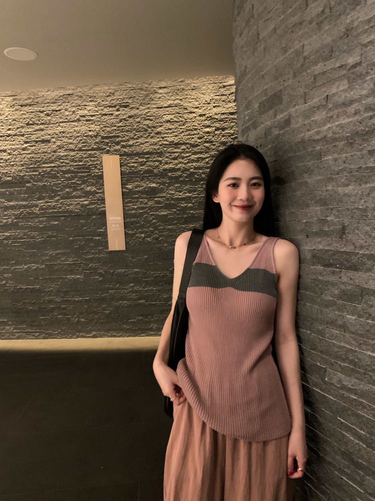 V-Neck Relaxed Minimalist Knitted Vest Top with Contrasting Color Wide Shoulder Straps - Y2K Style