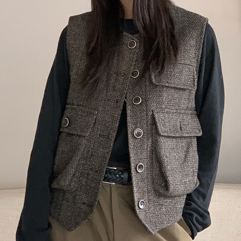 Vintage British Style Floral Houndstooth Vest - Women's Wool Blend Waistcoat for 90s Inspired Outerwear