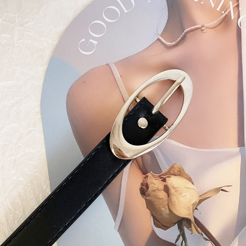 Vintage Distressed Leather Moon Belt for Women - Crescent Decoration Waist Belt in INS Style, Versatile for Skirts and Y2K Fashion