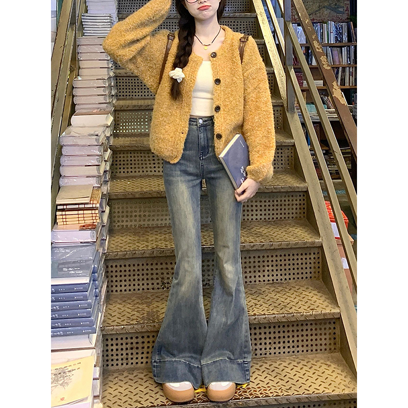 Vintage High-Waisted Distressed Flared Jeans for Women, Summer Slim Fit Bell-Bottom Pants, Flattering Straight Leg Style