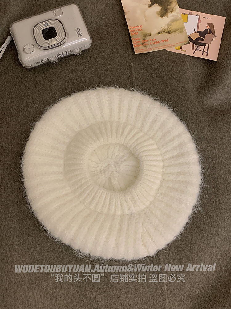 Warm Plush Beret for Women - "My Head is Not Round", Autumn Winter Painter's Hat, Face-Slimming Design, Large Head Circumference