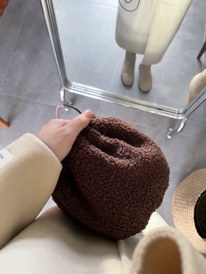 Winter Limited Korean Style Fluffy Bucket Bag - Handmade Meat Floss Rice Ball Design