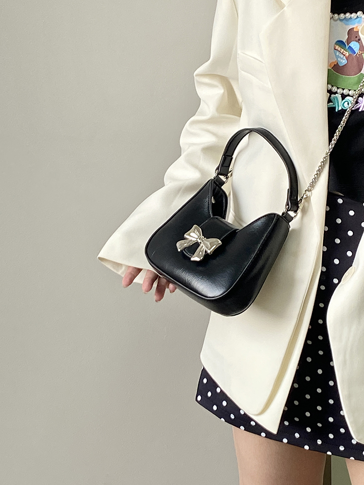 Women's Bow Chain Bag - Exquisite Niche Design for Spring and Summer, Small Crossbody Shoulder Bag