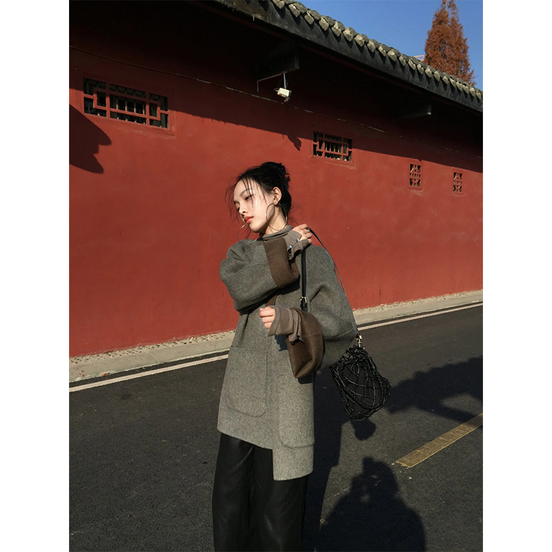 Women's Chinese-Style Round Neck Wool Coat - Niche Winter Cardigan Top for Effortless Chic